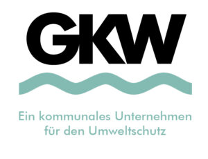 Stilisierte hell-türkise Welle und Schriftzug "Zweckverband Gruppenklärwerk Wendlingen am Neckar"